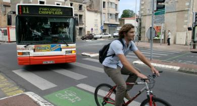 Qualité de l'air en ville : 15 solutions pour agir sur la mobilité